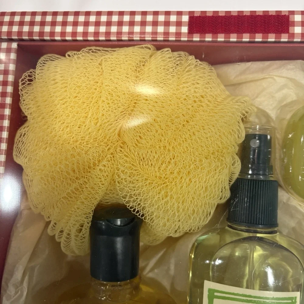 Vtg Bath & Body Works Herbal Mist 5pc Gift Set American Flag Box Gel Mist Lotion
